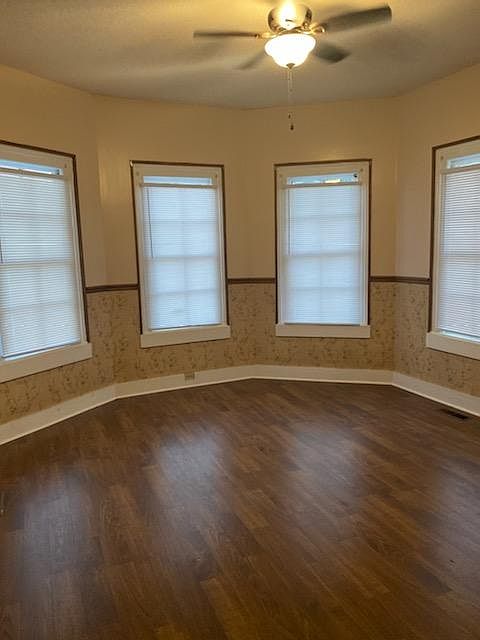 2nd image of 461 Sellers Ave #1