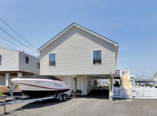 192 Flamingo Rd, Tuckerton, NJ 08087