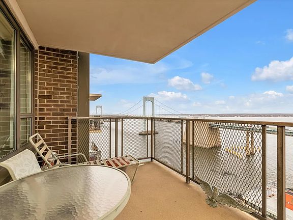 4th image of 166-25 Powells Cove Blvd #21L