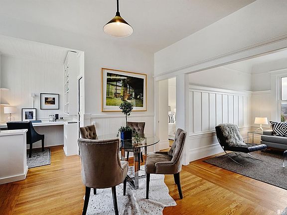 5th image of 392 Elizabeth St