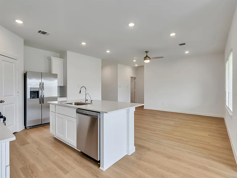 9011 Serene Haven Ln — Photo 20