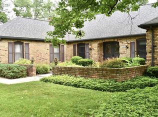 804 N Meadow Wood Dr, Muncie, IN 47304