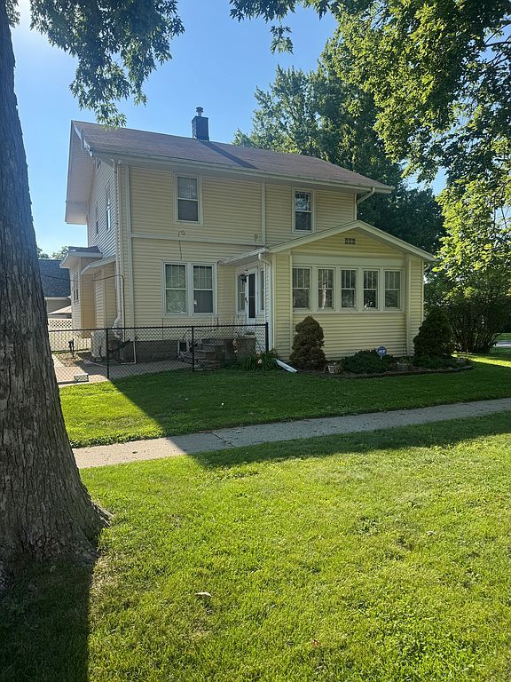 404 W 6th St - Property Image