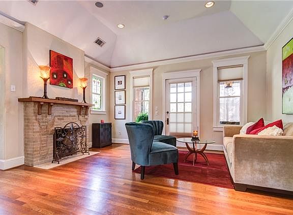 2nd image of 5838 Monticello Ave