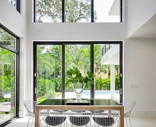 Contemporary Living in Modern Miami