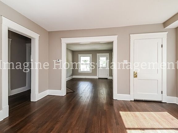3rd image of 1310 Westlake Ave