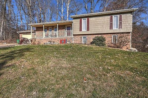2nd image of 332 Wonderland Dr