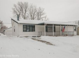 8053 Dema Dr, Des Moines, IA 50320