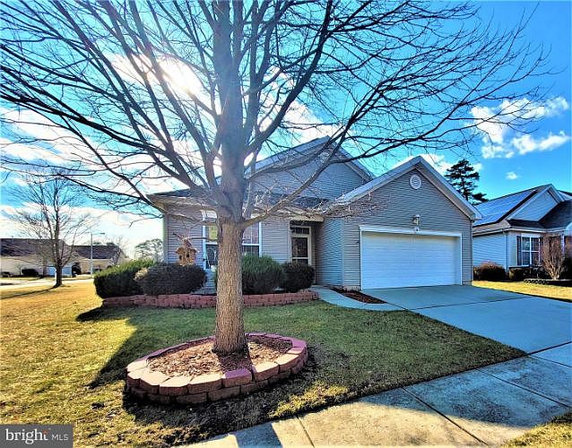 1st image of 15 Ivy Creek Dr