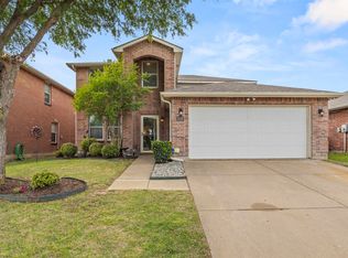 633 Almandora Dr, Arlington, TX 76002
