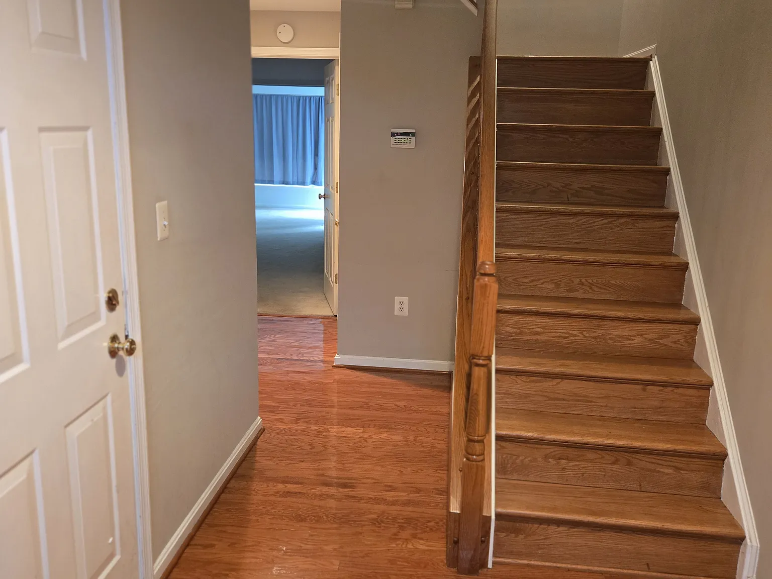 4 bed, 3.5 bath, 1820 sqft, $2,895 — Photo 3