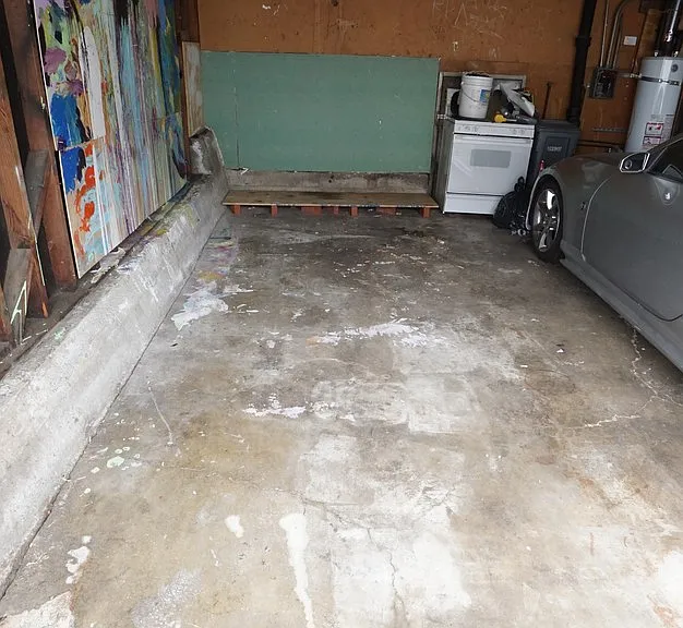 145 Gardiner Ave #A — Photo 12