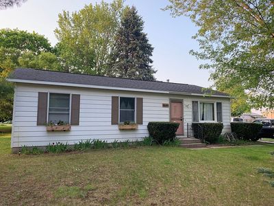 4644 Manor Wood Dr S, Traverse City, MI, 49685