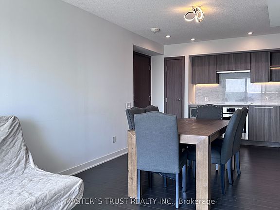 3rd image of 17 Bathurst St #1715