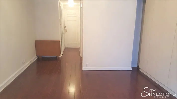 Rented by City Connections Realty | media 2