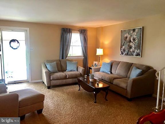 5th image of 3221 Albemarle Ave