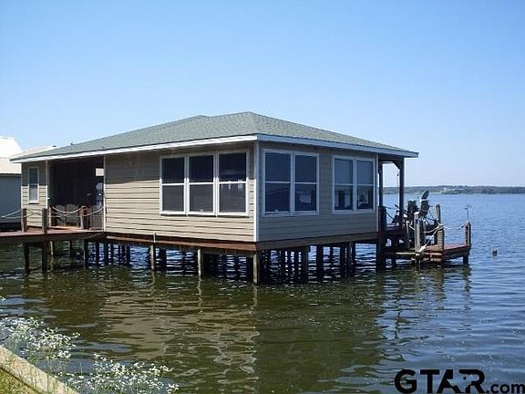 5th image of 196 S Lake Bluff Dr