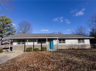 2017 W Sycamore St, Rogers, AR 72758