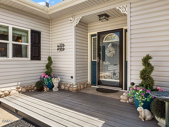4th image of 3401 Valley View Cir
