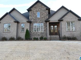 101 Grey Oaks Ct, Pelham, AL 35124
