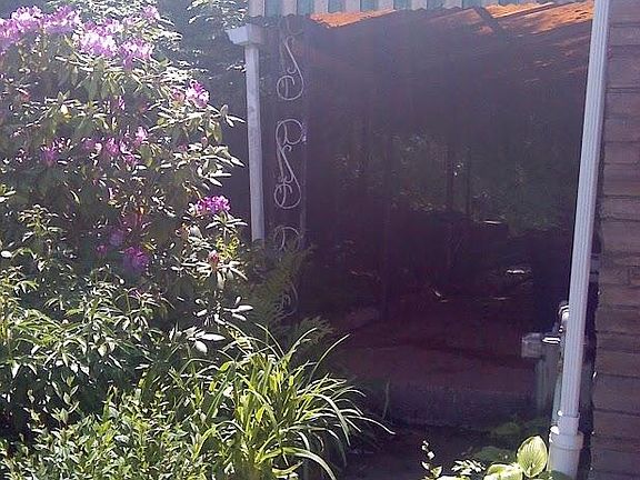 Side porch/entrance