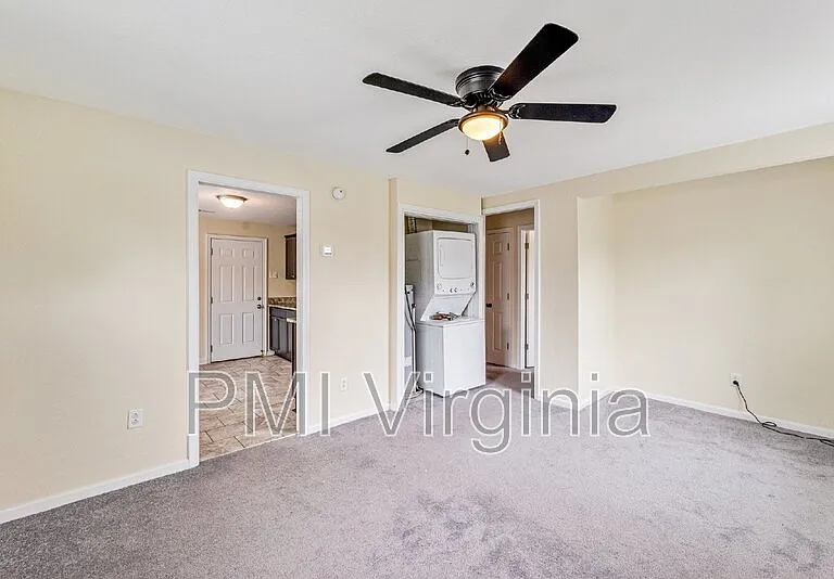 68 Carver Cir — Photo 6