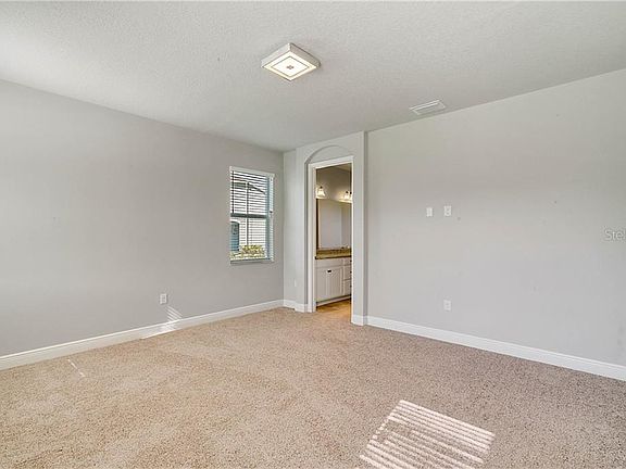 5th image of 7584 Loren Cove Dr