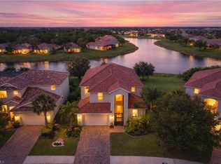 2446 Heydon CIR E, NAPLES, FL 34120