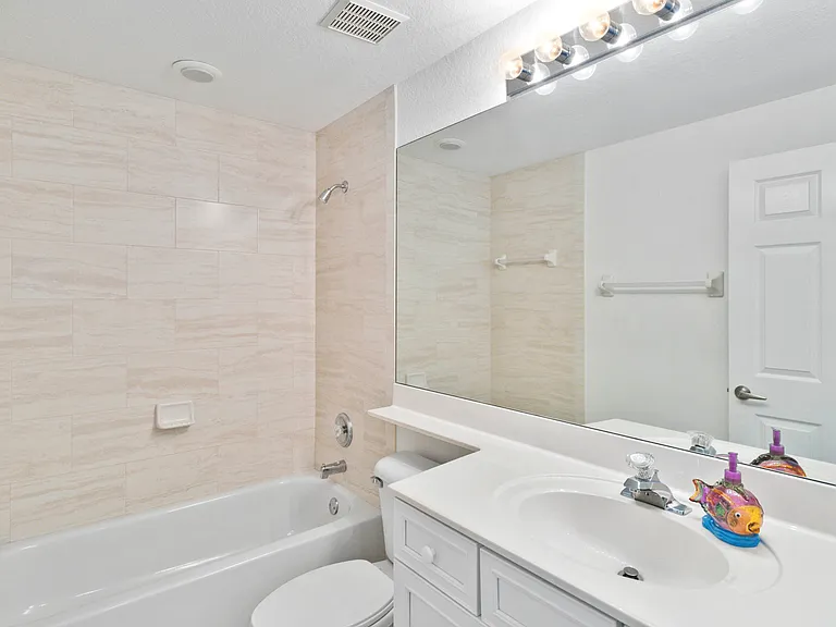 6351 Bay Cedar Ln — Photo 17