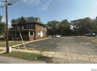 703 S Grand Traverse St, Flint, MI 48502