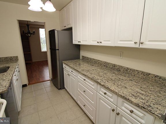 5th image of 9701 Fields Rd APT 407