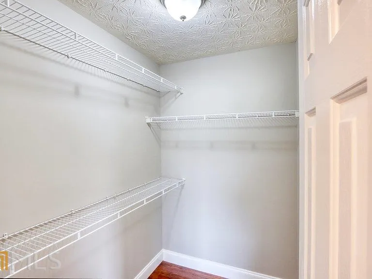 512 Blossom Way — Photo 25