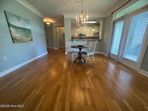5th image of 561 Garden Terrace Drive #104