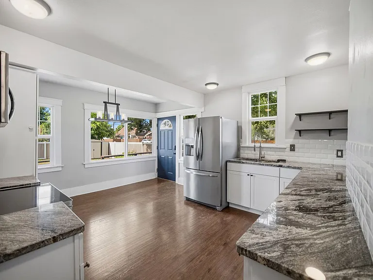 2527 W Liberty Ave — Photo 14