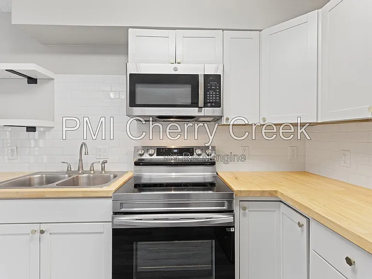 1223 S Idalia St — Photo 7