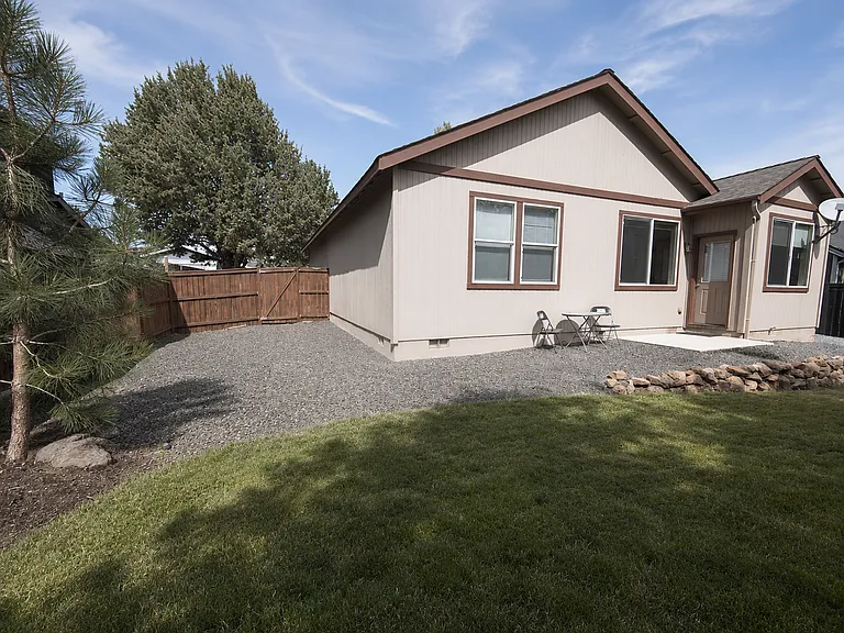 61167 Brosterhous Rd — Photo 34