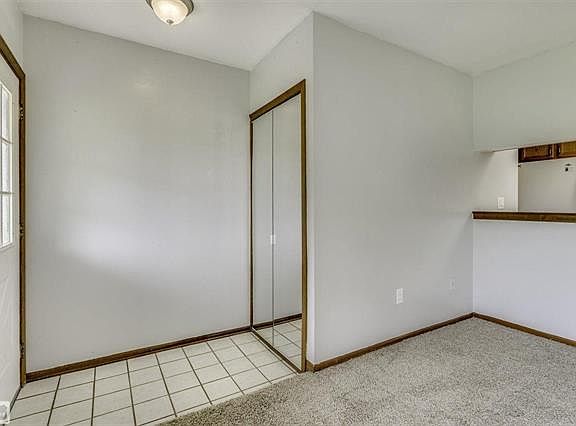 5th image of 49250 Arlington Ct