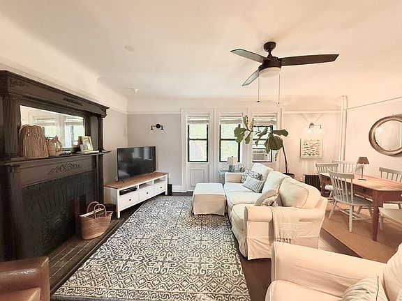 3rd image of 567 5th St #Penthouse