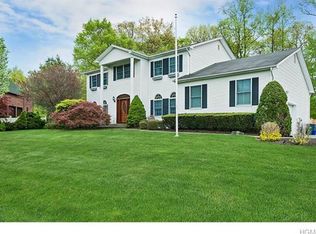 56 Marycrest Rd, West Nyack, NY 10994