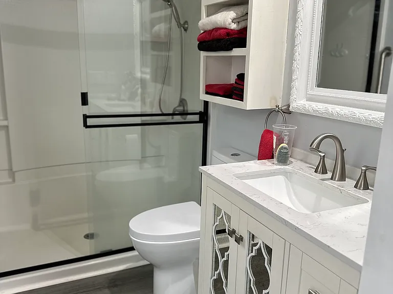 501 Oak Grove Rd — Photo 8