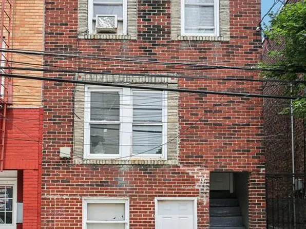 534 Lincoln St, Union City, NJ 07087