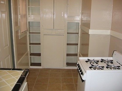 3rd image of 1122 Gladys Ave APT 6