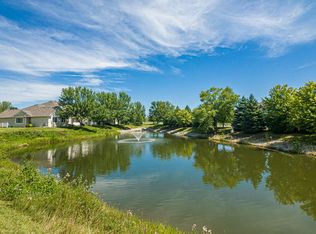 9210 Greenspire Dr UNIT 38, West Des Moines, IA 50266