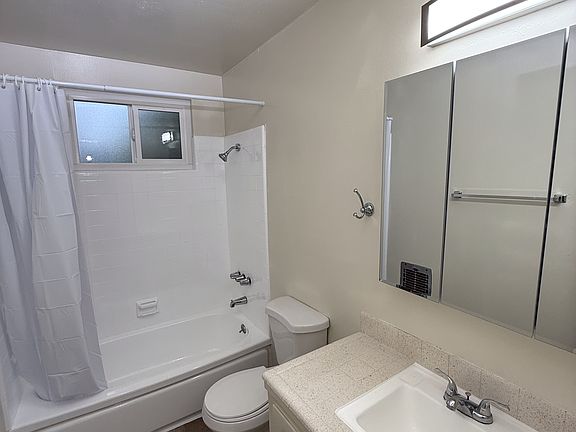 5th image of 5000 Woodman Ave Unit 12