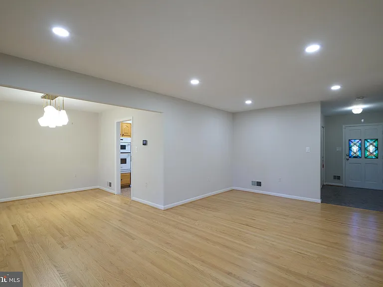 2403 Arrow Park Dr — Photo 13
