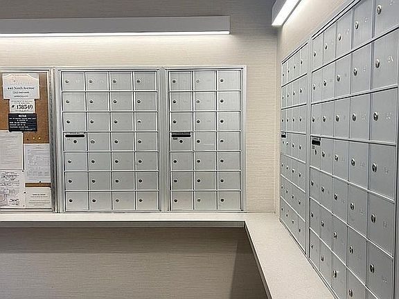 5th image of 225 E 36th St APT 7J