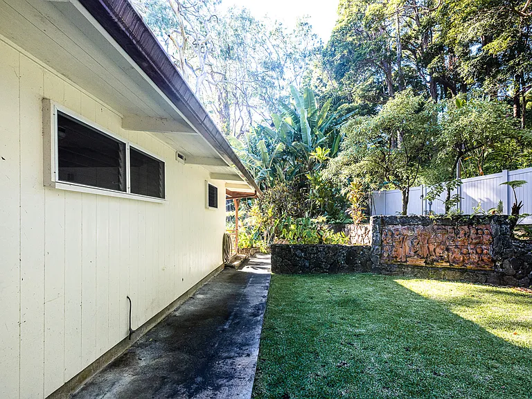 3657 Tantalus Dr — Photo 37
