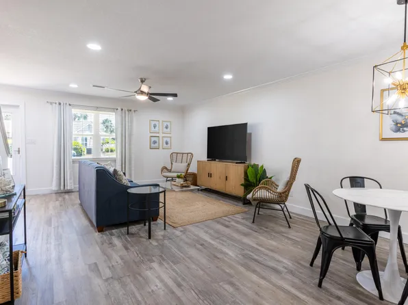 241 Ellis Rd Unit 24, Miramar Beach, FL 32550