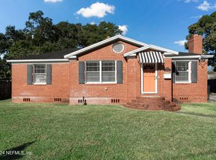 5845 Bartram Cir N, Jacksonville, FL 32207