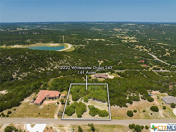 4th image of 2220 Whitewater Dr